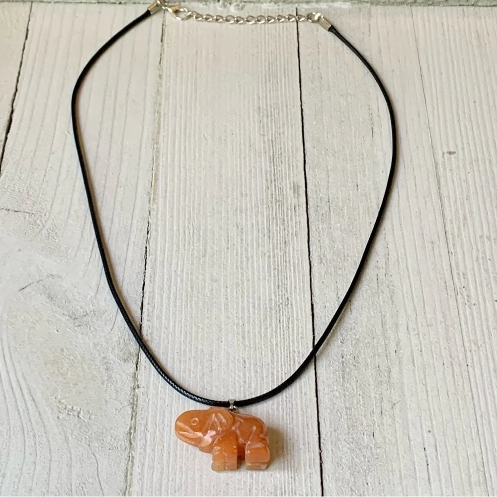 Orange Aventurine Lucky Elephant Crystal Pendant Necklace Adjustable Chain 20